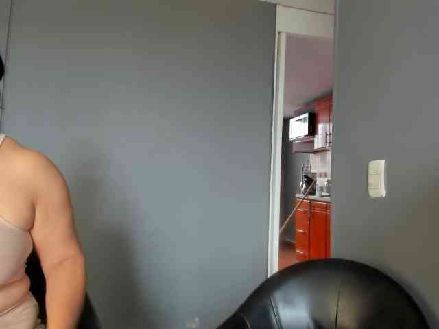NatashaMilf webcam