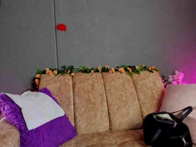 NatashaMilf webcam