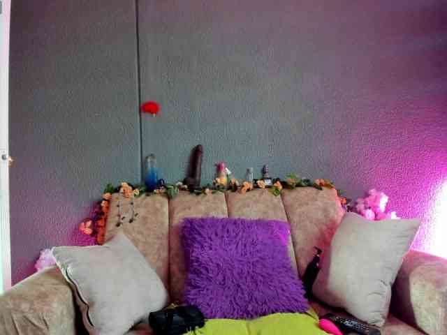 NatashaMilf webcam
