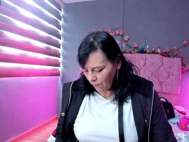 NatashaMilf webcam