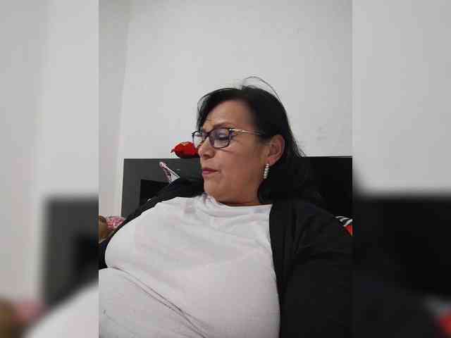 NatashaMilf webcam