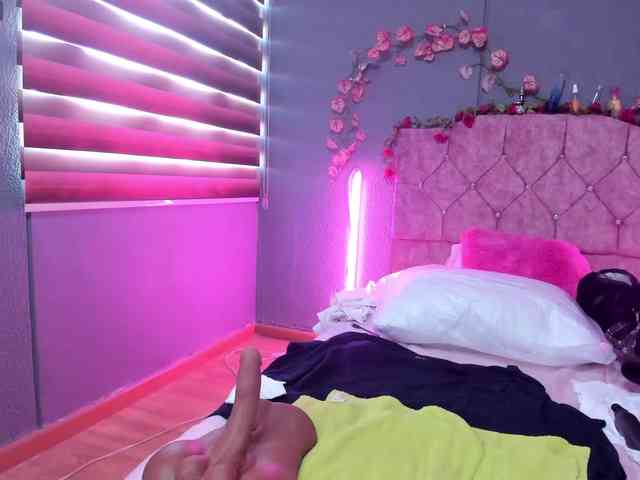 NatashaMilf webcam