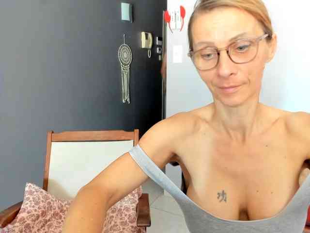 Munishpunish webcam
