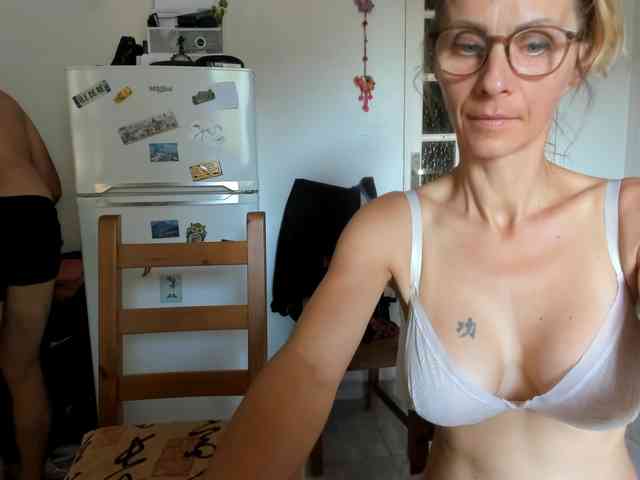 Munishpunish webcam