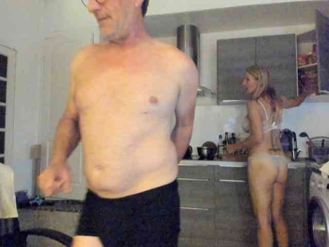 Munishpunish webcam