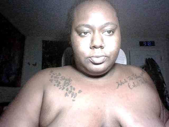 KreamGoddess777 webcam
