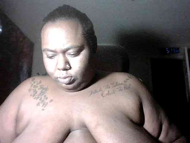 KreamGoddess777 webcam