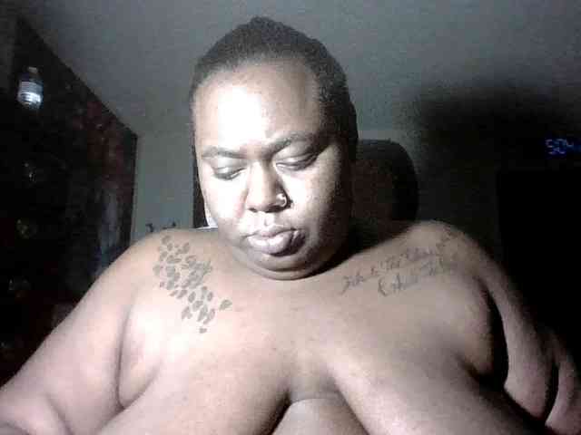 KreamGoddess777 webcam