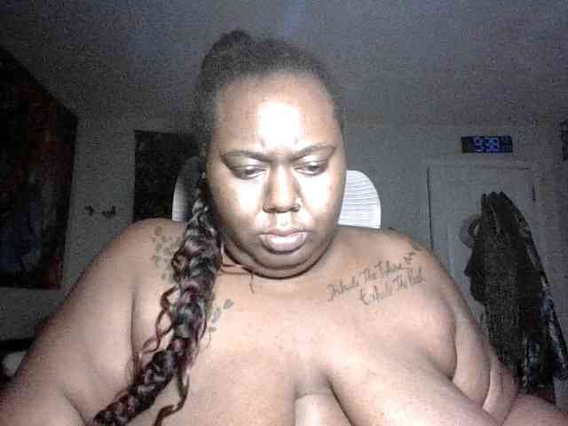KreamGoddess777 webcam