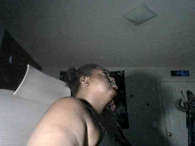 KreamGoddess777 webcam