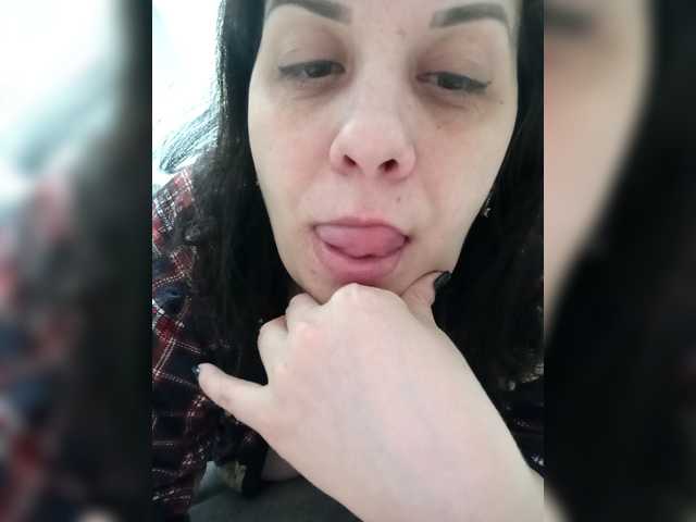 Tatiana-89's BongaCams show and profile