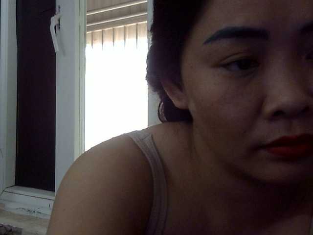 Uhem112's BongaCams show and profile