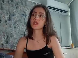 kiska-kira Porn Show