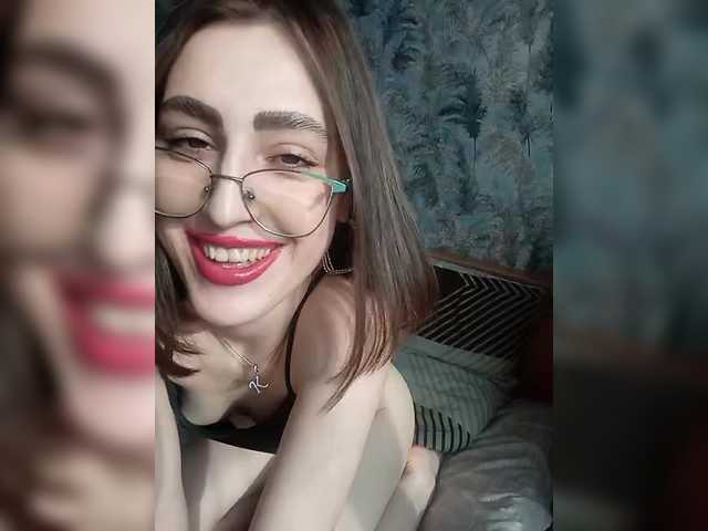 kiska-kira's BongaCams show and profile