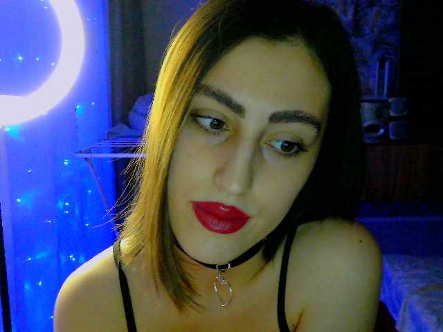kiska-kira's BongaCams show and profile