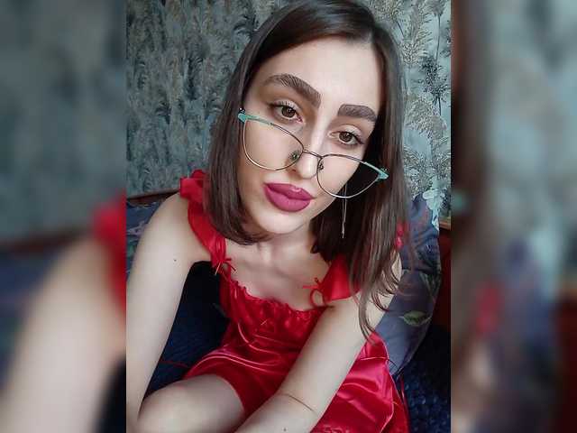 kiska-kira's BongaCams show and profile