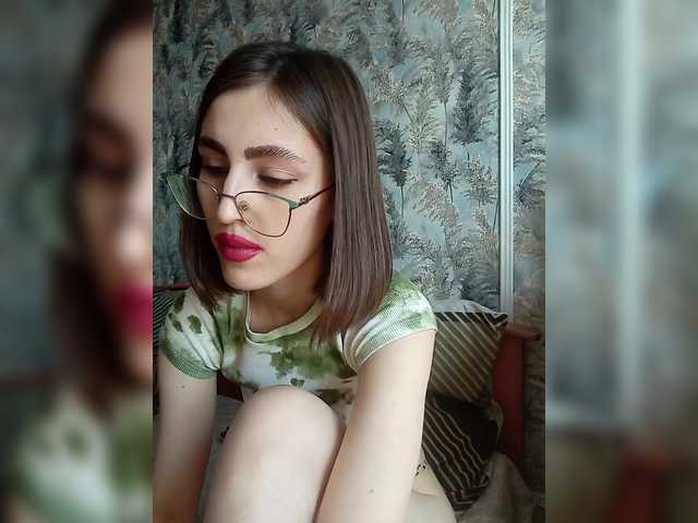 kiska-kira's BongaCams show and profile