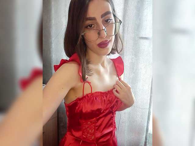 kiska-kira's BongaCams show and profile