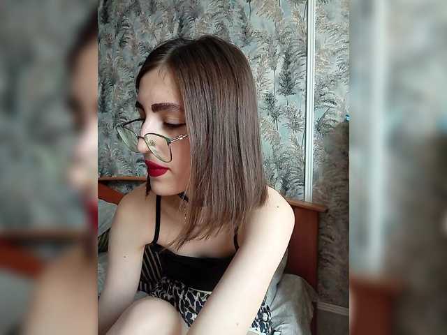 kiska-kira's BongaCams show and profile