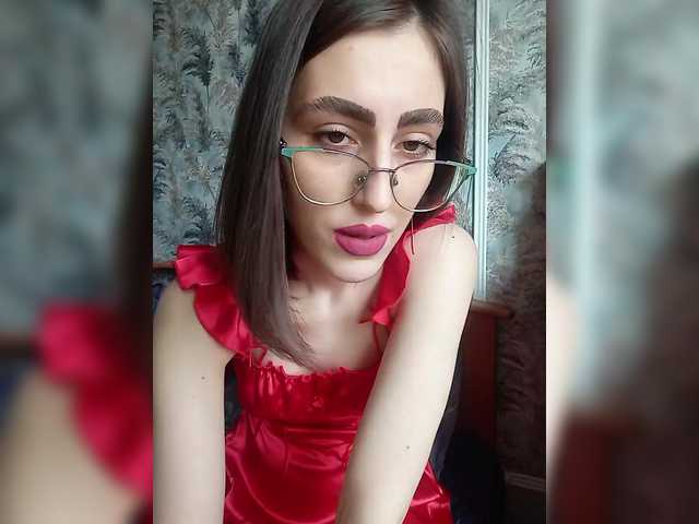 kiska-kira's BongaCams show and profile