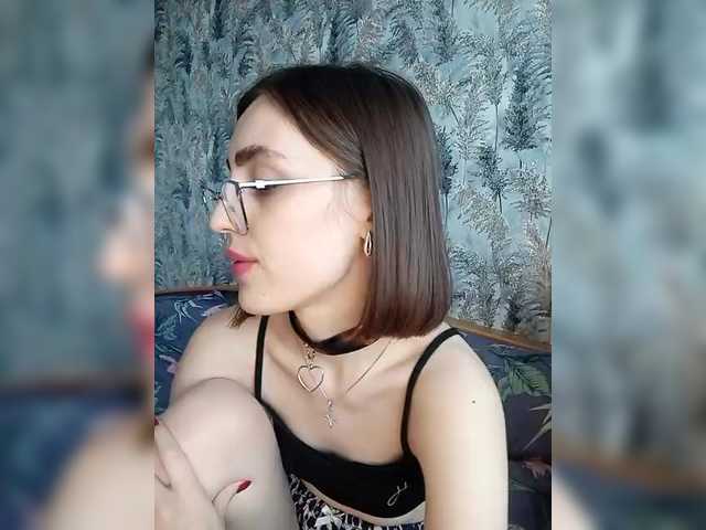 kiska-kira's BongaCams show and profile