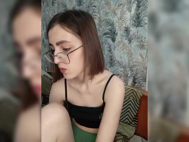 kiska-kira's BongaCams show and profile