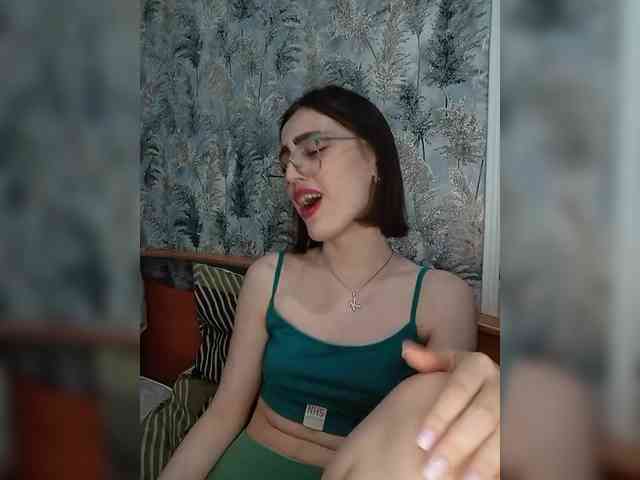 kiska-kira Live Webcam on BongaCams