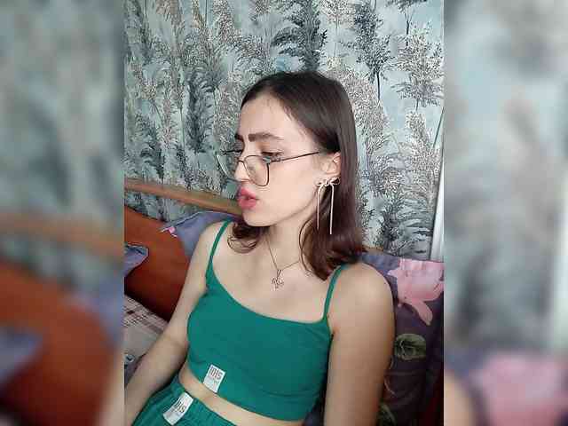 kiska-kira Live Webcam on BongaCams