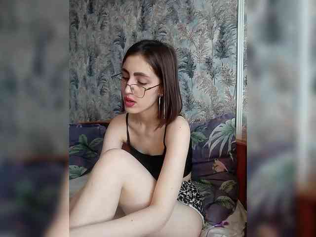 kiska-kira Live Webcam on BongaCams