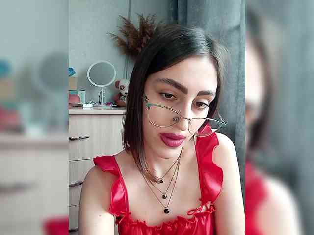 kiska-kira Live Webcam on BongaCams