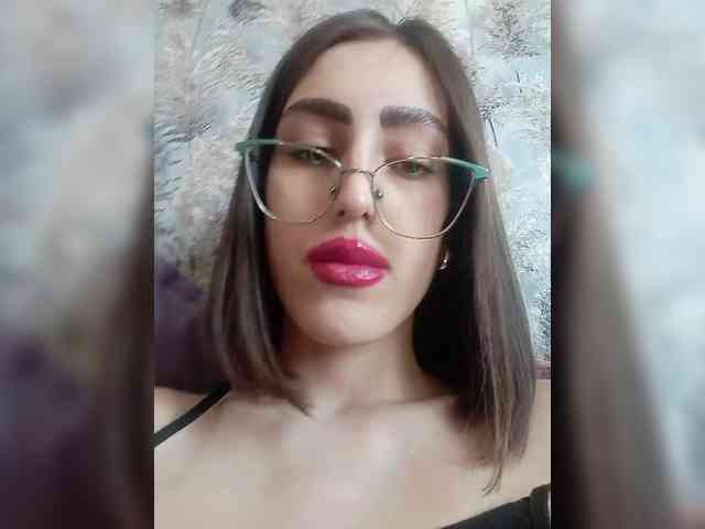 kiska-kira Live Webcam on BongaCams