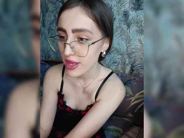 kiska-kira Live Webcam on BongaCams