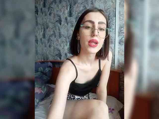 kiska-kira Live Webcam on BongaCams