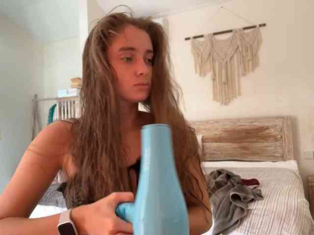 PrincessValeri webcam