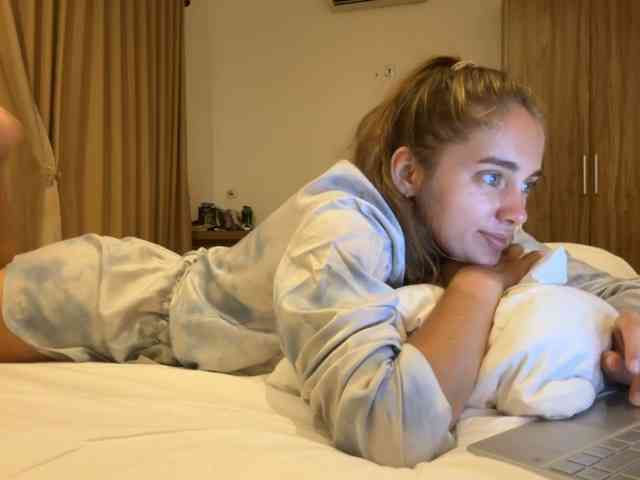 PrincessValeri webcam