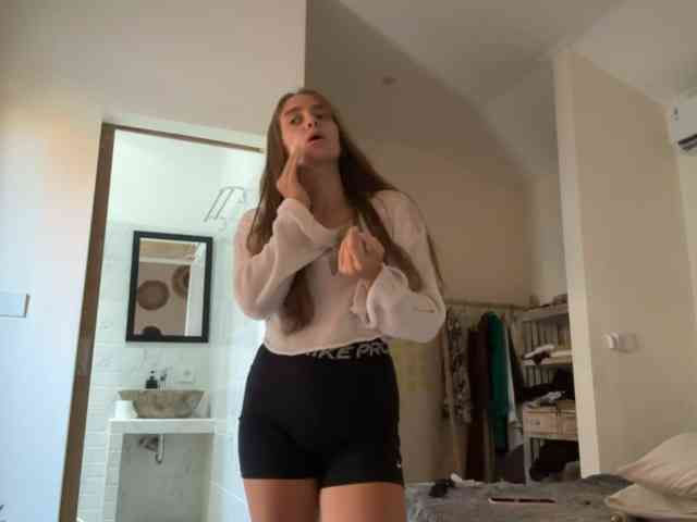 PrincessValeri webcam