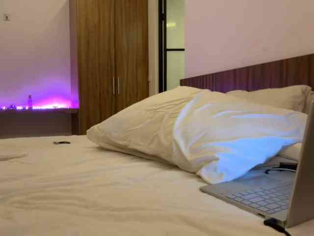 PrincessValeri webcam