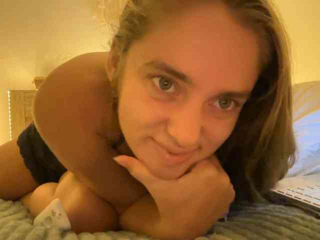 PrincessValeri webcam