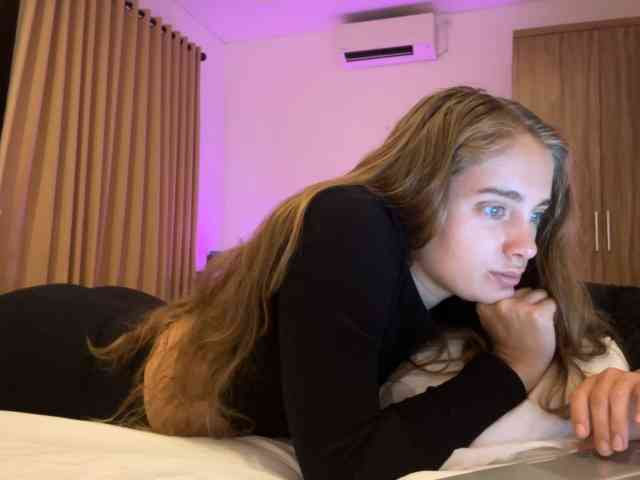 PrincessValeri webcam