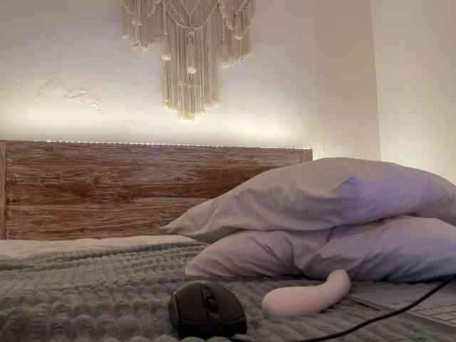 PrincessValeri webcam