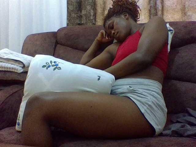 QueenJacky's BongaCams show and profile