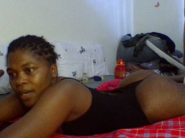 QueenJacky's BongaCams show and profile