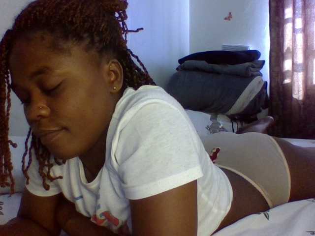 QueenJacky's BongaCams show and profile