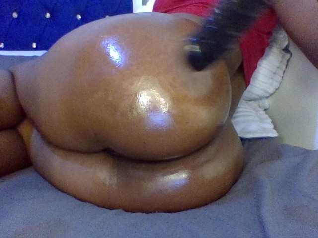 QueenJacky's BongaCams show and profile