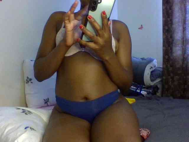 QueenJacky webcam