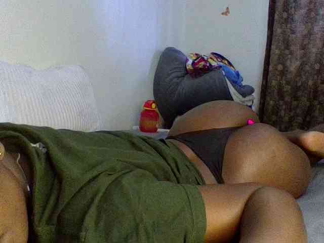 QueenJacky webcam