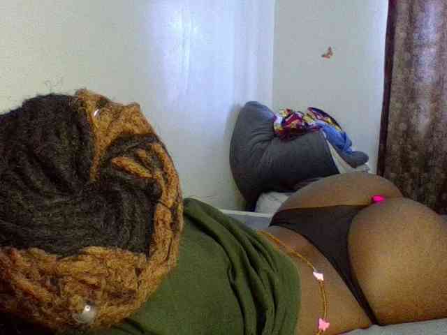 QueenJacky webcam