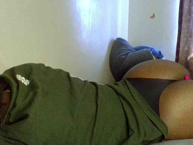 QueenJacky webcam