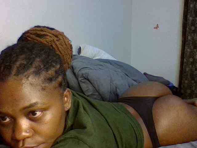 QueenJacky webcam