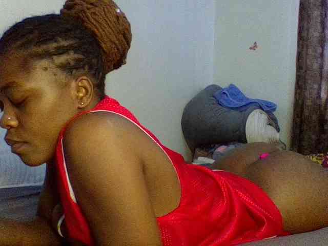QueenJacky webcam